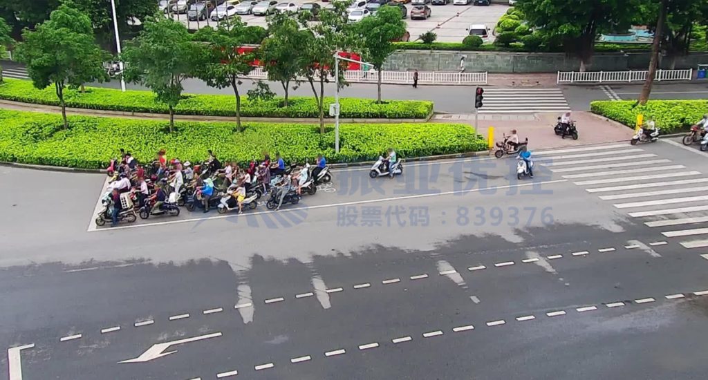 圖2 非機(jī)動車待行區(qū)設(shè)置圖