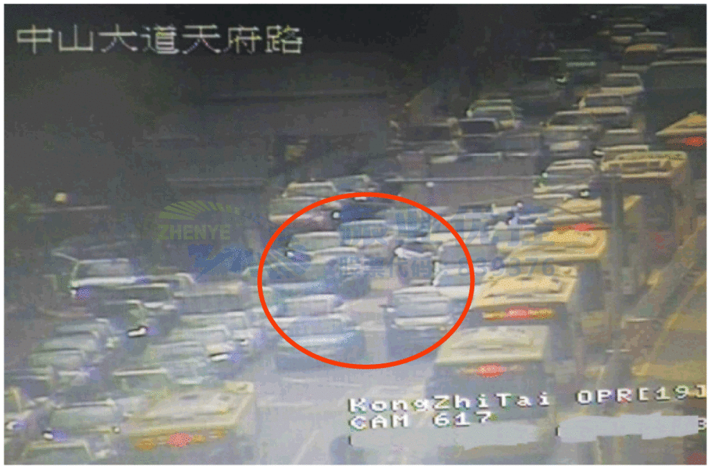 圖4 東進口左轉(zhuǎn)及掉頭車互相阻擋