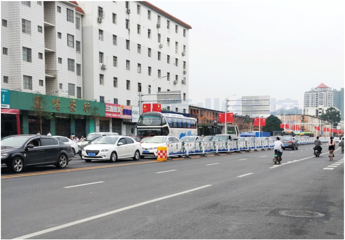 圖3 高峰期東進(jìn)口空放