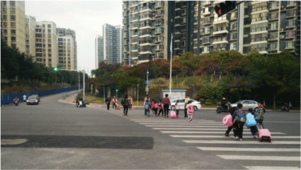 圖8 東進(jìn)口行人過街沖突消除（優(yōu)化后）