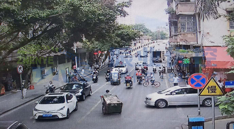 圖10 優(yōu)化后晚高峰東進口路段交通情況