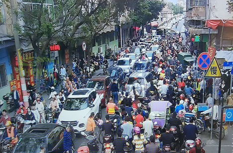 圖5 東進口晚高峰路段通勤通學交通狀況