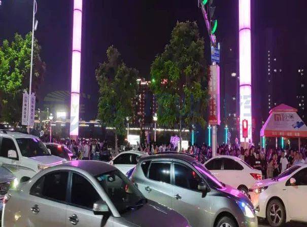 圖10 行人放行時間不足，滯留路口