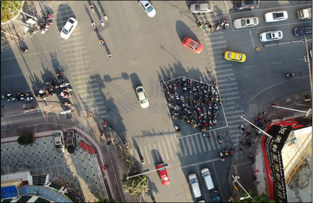 圖11 早高峰南進(jìn)口非機(jī)動車駛?cè)氪袇^(qū)(優(yōu)化后)