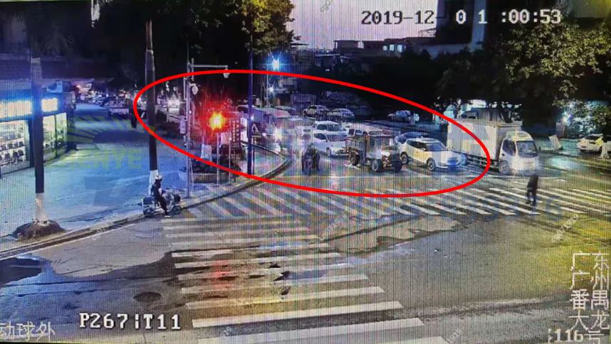 圖6 晚高峰南進(jìn)口排隊(duì)嚴(yán)重(優(yōu)化前)