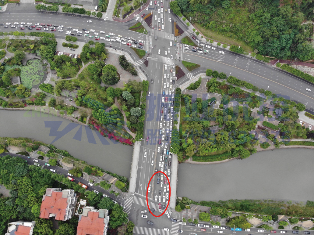 圖6 綠心路-竹公溪路口排隊(duì)情況(優(yōu)化前)