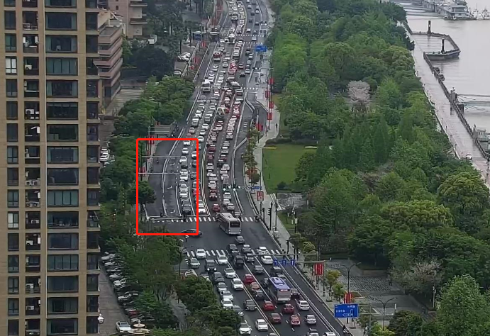 圖3 甌江路-東明路口車(chē)道更改示意圖