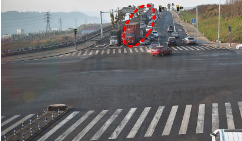 圖6 臨時便道-泰和路南進口車輛排隊(優(yōu)化前)