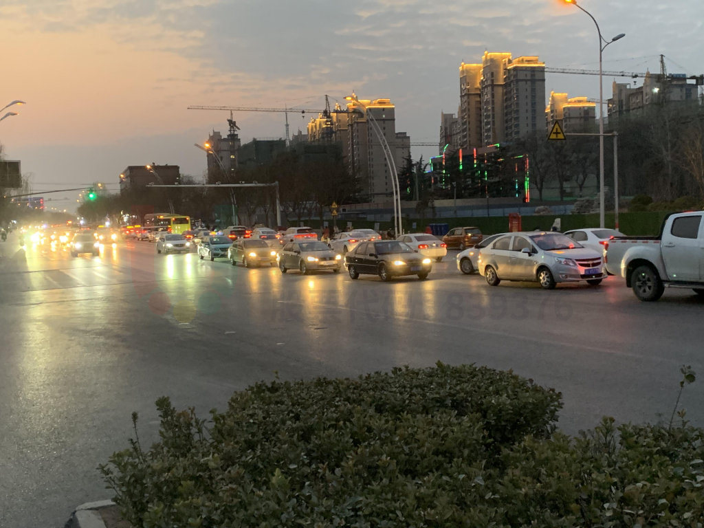 圖3 晚高峰西進口左轉排隊較長