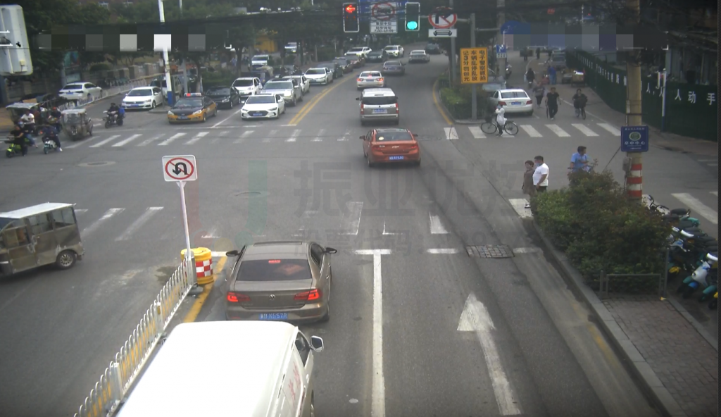 圖8 行人過(guò)街優(yōu)化前后