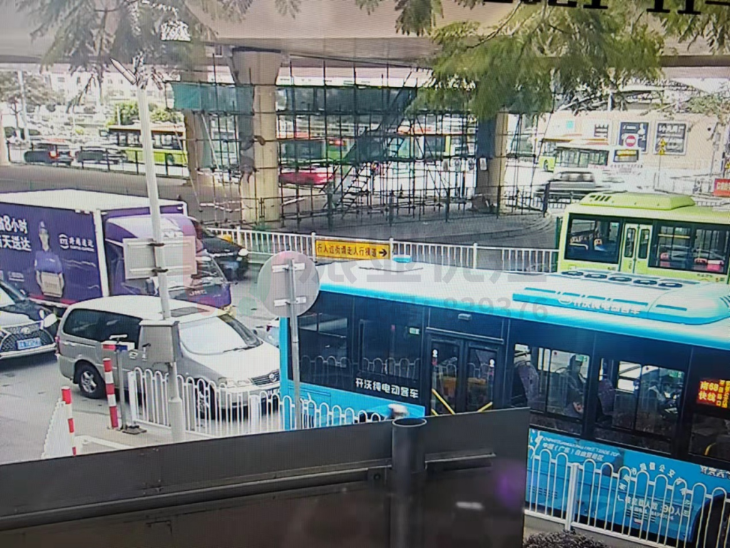 圖3 路口北進口提前掉頭口封閉