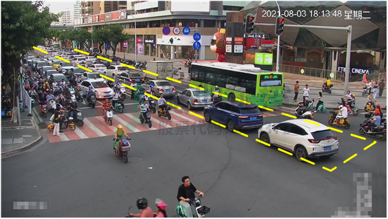 圖3 黃河-華山路口南進口回溢頻繁(優(yōu)化前)