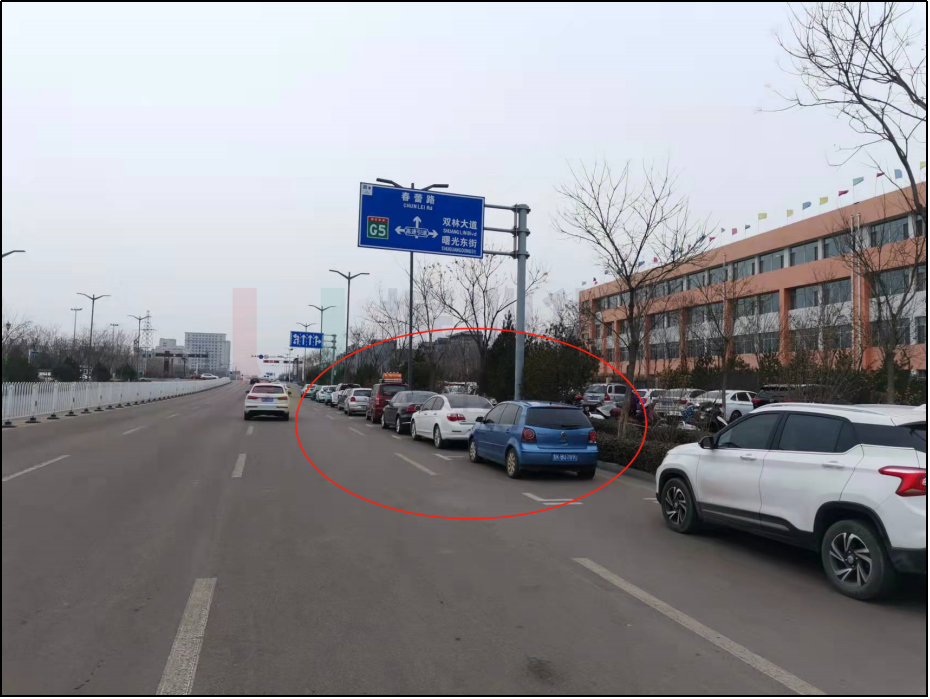 圖10 藝苑街、雙林大道機動車規(guī)范停入臨時停車位