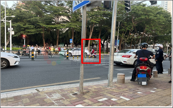 圖3 行人與機(jī)動車沖突