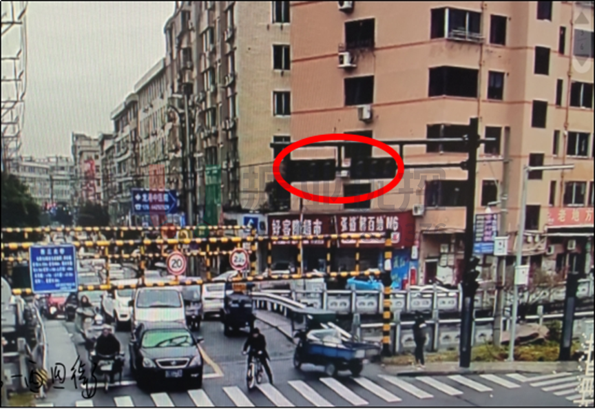 圖10 信號(hào)燈熄滅或損壞