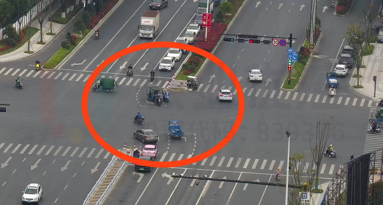 圖3 非機動車未按規(guī)定車道行駛